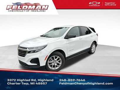 Used 2022 Chevrolet Equinox LS w/ LS Convenience Package