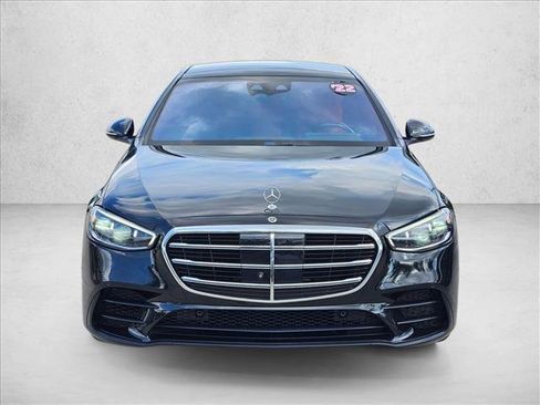 Used 2022 Mercedes-Benz S 580 4MATIC Sedan image 2