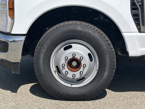 New 2025 Ford F350 XL w/ XL Chrome Package image 28