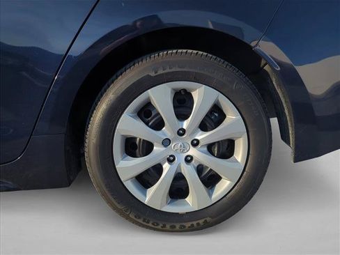 Used 2024 Toyota Corolla LE FWD image 6