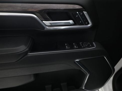 Used 2025 Chevrolet Silverado 3500 LTZ image 16