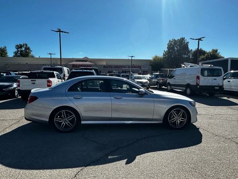 Used 2019 Mercedes-Benz E 300 image 10