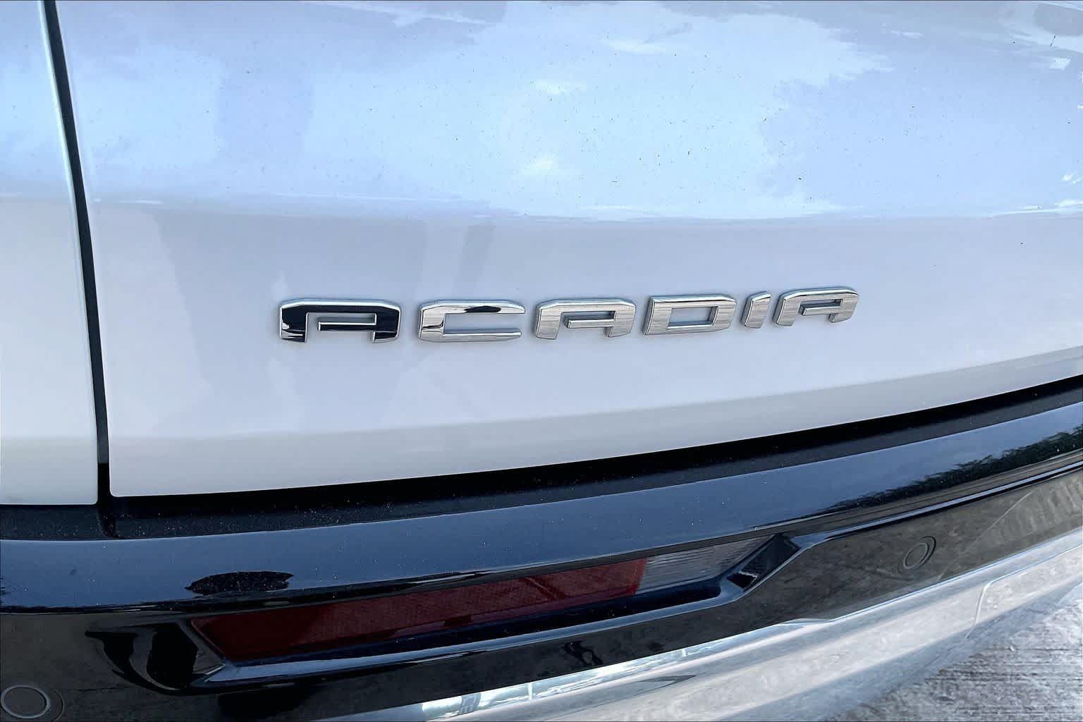 Used 2025 GMC Acadia Denali w/ Super Cruise Package FWD image 10