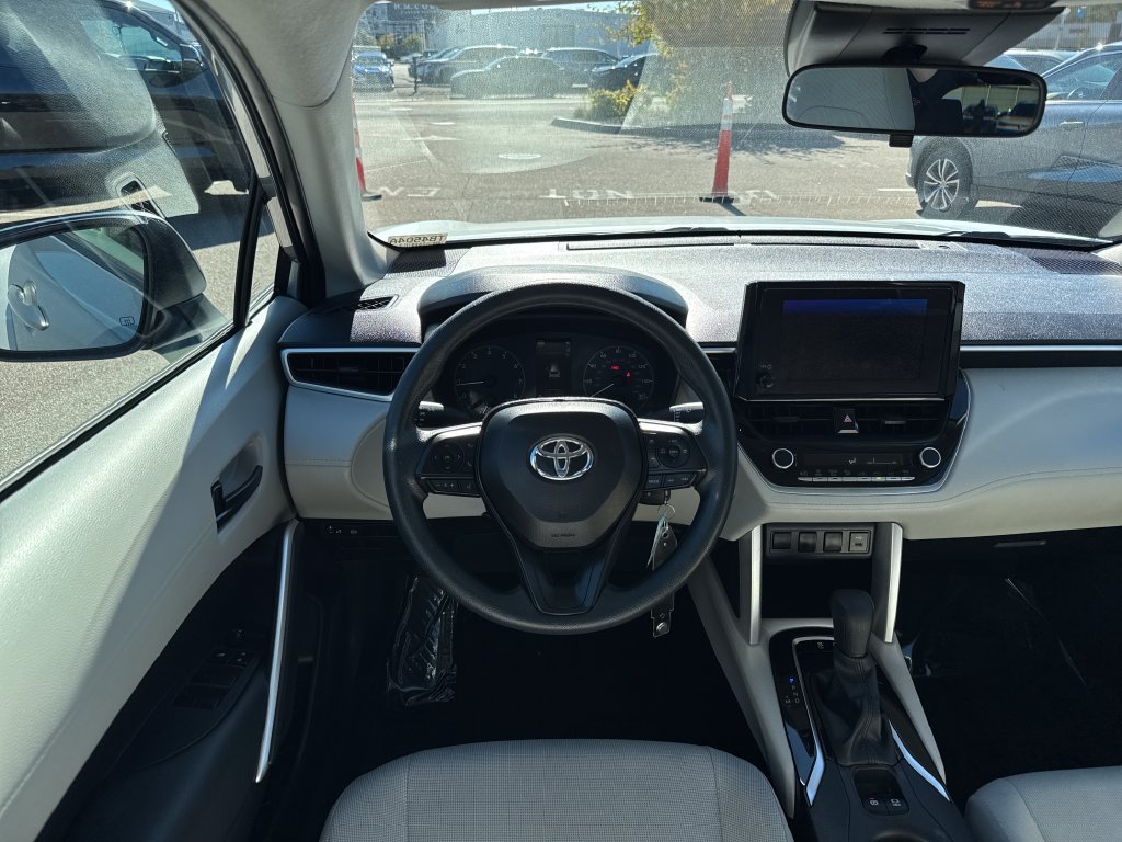 Used 2024 Toyota Corolla Cross L AWD/4WD image 12