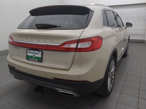 Used 2018 Lincoln MKX Reserve FWD image 9