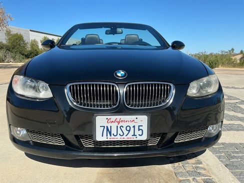 Used 2009 BMW 335i Convertible image 3