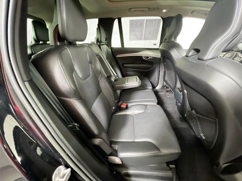 Used 2023 Volvo XC90 B5 Core w/ Protection Package Premier image 29