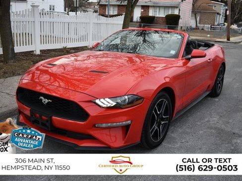 Used 2024 Ford Mustang Convertible RWD image 3