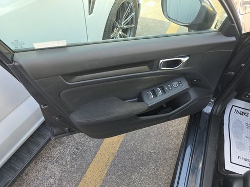 Used 2022 Honda Civic Sport image 13