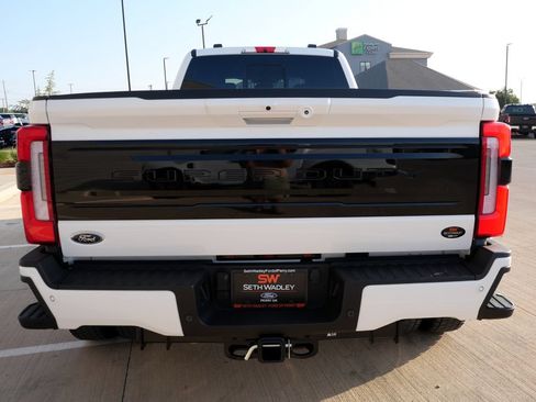 New 2026 Ford F450 Platinum w/ FX4 Off-Road Package AWD/4WD image 4