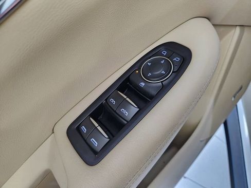 Used 2019 Cadillac XT5 FWD image 22