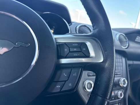 Used 2016 Ford Mustang Coupe image 24