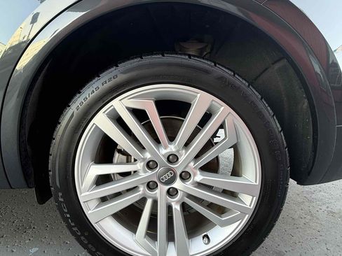 Used 2019 Audi Q5 Premium Plus w/ Premium Plus Package image 38