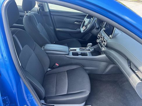 Certified 2025 Nissan Sentra SV FWD image 17