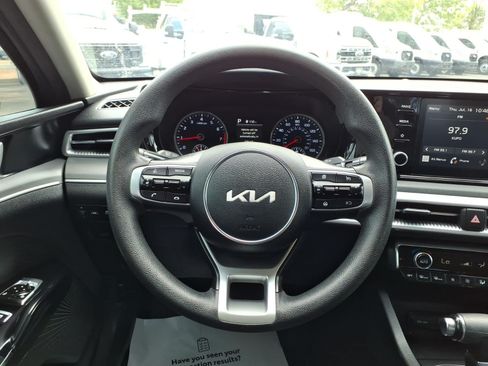 Used 2022 Kia K5 LXS FWD image 19