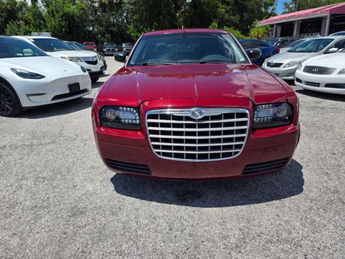 Used 2008 Chrysler 300 LX RWD image 2