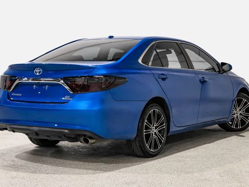 Used 2016 Toyota Camry SE FWD image 6