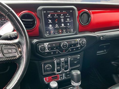 Used 2020 Jeep Gladiator Rubicon AWD/4WD image 10