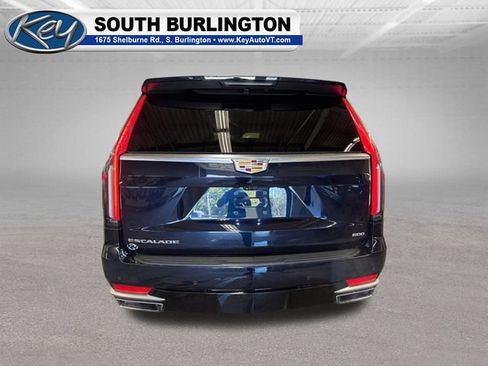 Used 2024 Cadillac Escalade Premium Luxury w/ Performance Package AWD/4WD image 6