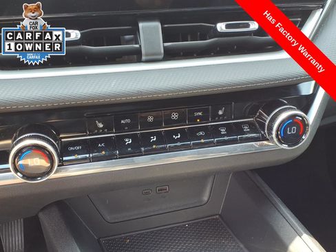 Used 2025 Chevrolet Equinox LT w/ Convenience Package II FWD image 20
