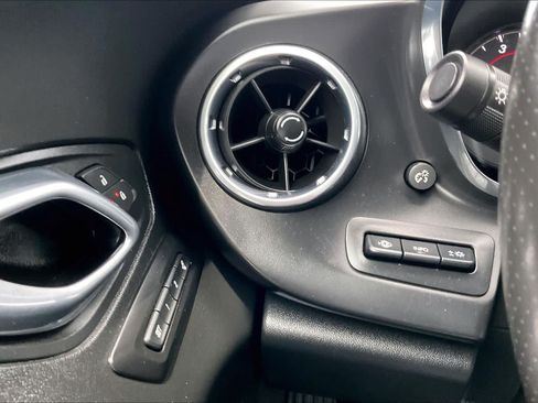 Used 2018 Chevrolet Camaro SS RWD image 30