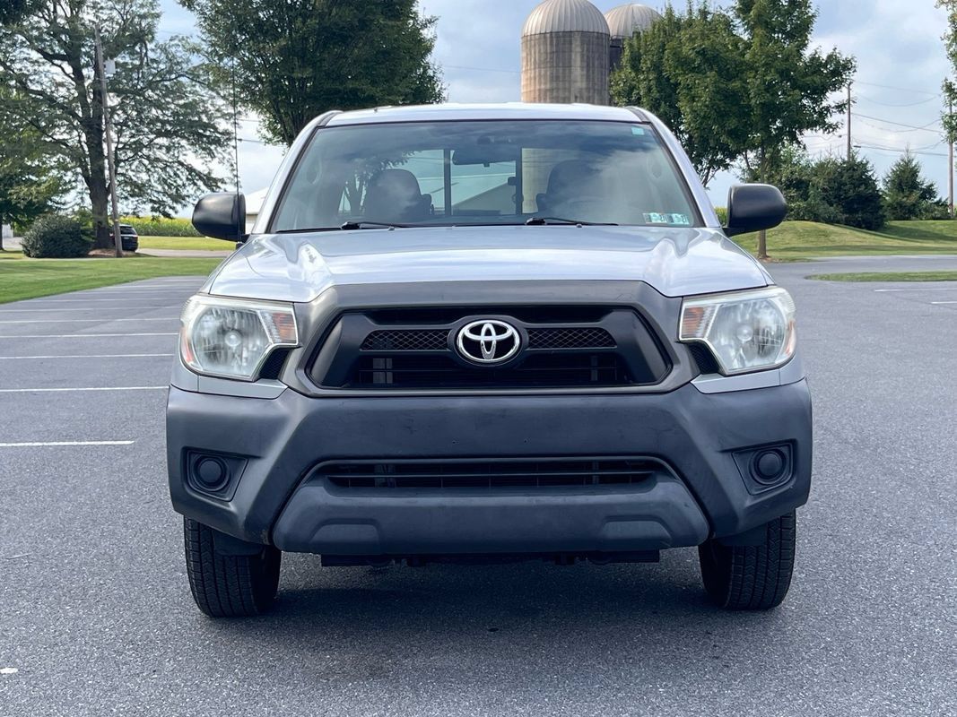 Used 2012 Toyota Tacoma 2WD Access Cab w/ Convenience Pkg image 3