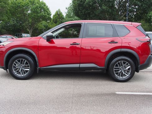 Used 2023 Nissan Rogue S FWD image 4