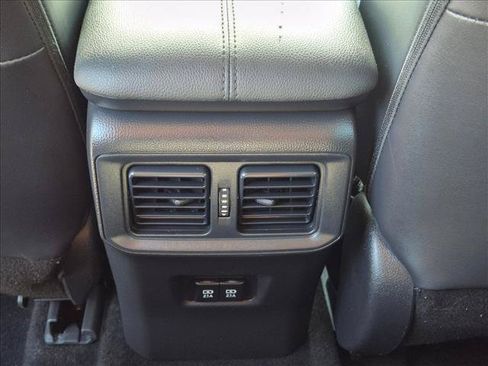 Used 2020 Toyota RAV4 XLE Premium FWD image 17
