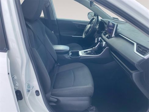 Used 2024 Toyota RAV4 LE image 15