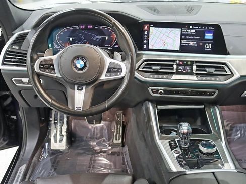 Used 2022 BMW X6 xDrive40i w/ Executive Package image 16