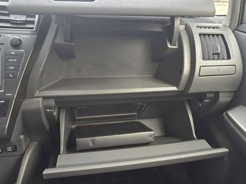 Used 2012 Toyota Prius V Five image 24