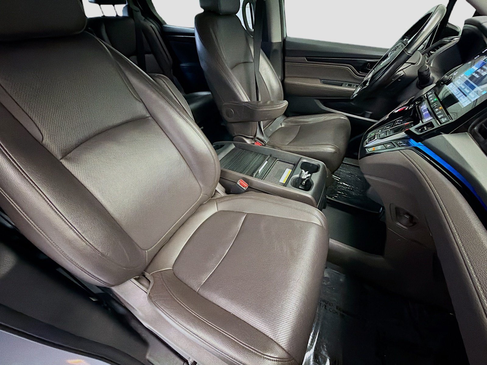 Used 2018 Honda Odyssey Elite image 15