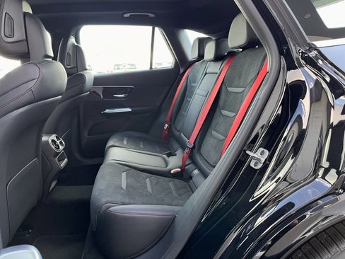 Certified 2025 Mercedes-Benz GLC 43 AMG 4MATIC image 4