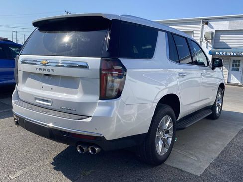 Used 2021 Chevrolet Tahoe Premier w/ Premium Package RWD image 7