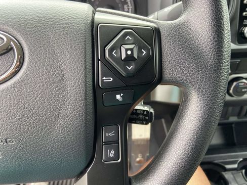 Used 2023 Toyota Tacoma SR AWD/4WD image 31