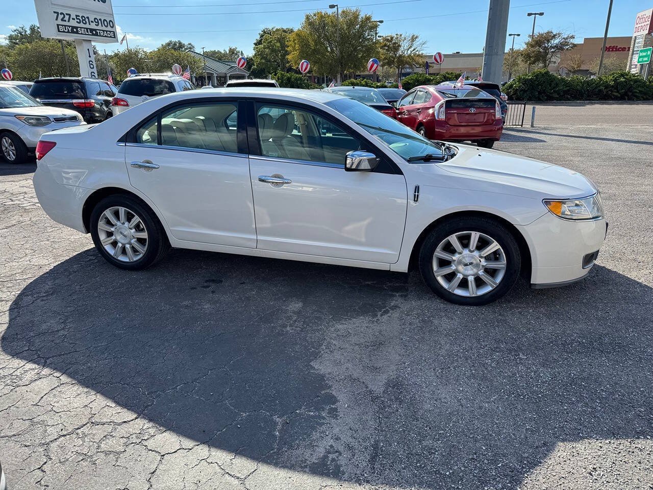 Used 2010 Lincoln MKZ FWD image 9