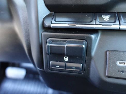 Used 2022 Chevrolet Silverado 2500 W/T w/ WT Convenience Package AWD/4WD image 41