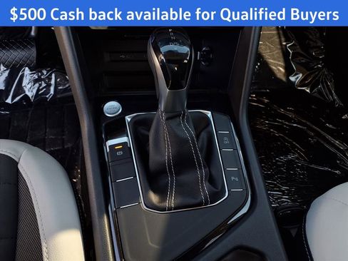 New 2026 Volkswagen Taos SE image 11