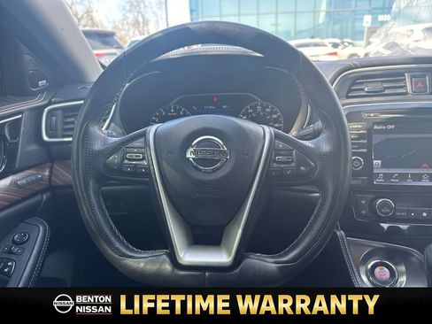 Used 2017 Nissan Maxima Platinum w/ Interior Lighting Package image 14