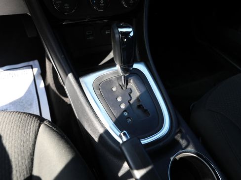 Used 2012 Chrysler 200 Touring image 14