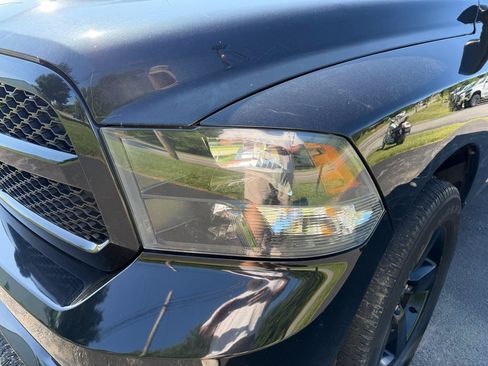 Used 2016 RAM 1500 Express w/ Black Ram 1500 Express Group AWD/4WD image 10