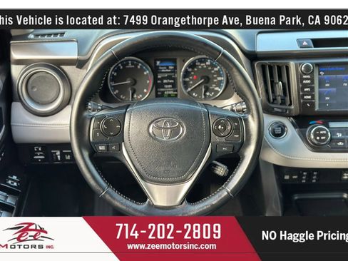 Used 2017 Toyota RAV4 Limited image 19