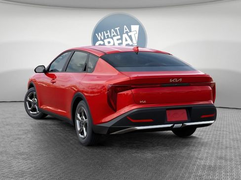 New 2026 Kia K4 FWD image 4