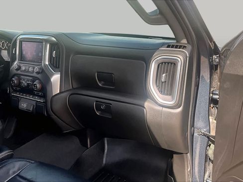 Used 2022 Chevrolet Silverado 1500 LT w/ Z71 Off-Road Package AWD/4WD image 19