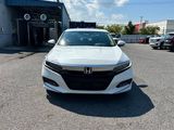 Used 2018 Honda Accord Touring image 2