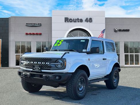 Used 2025 Ford Bronco Badlands w/ Sasquatch Package image 2