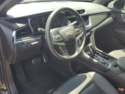 Certified 2022 Cadillac XT5 Sportv w/ Technology Package AWD/4WD image 10