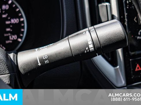 Certified 2025 Nissan Frontier SV image 35