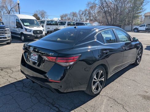 Used 2021 Nissan Sentra SV image 3