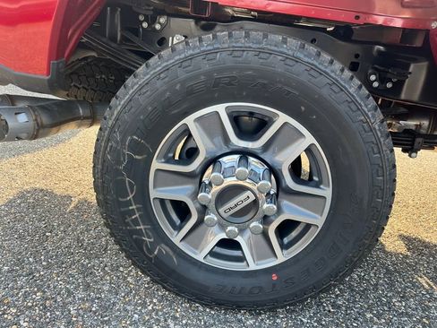 New 2025 Ford F250 XLT image 19